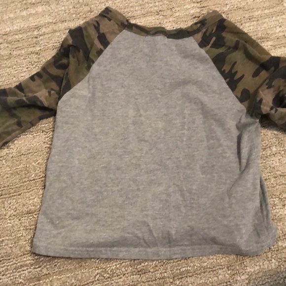 camo kinda cropped tee - youth size - Picture 5 of 5